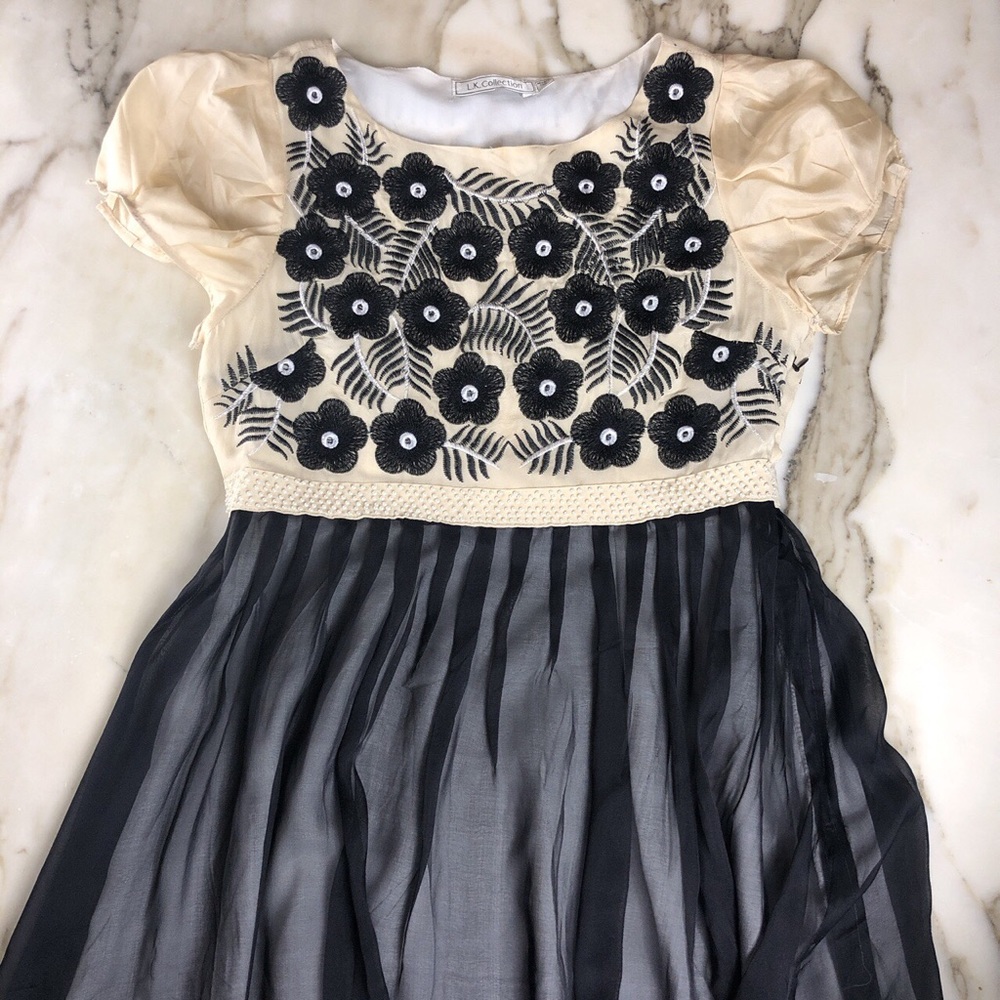 Lovely Black and Cream Dress with Pearl Detailing